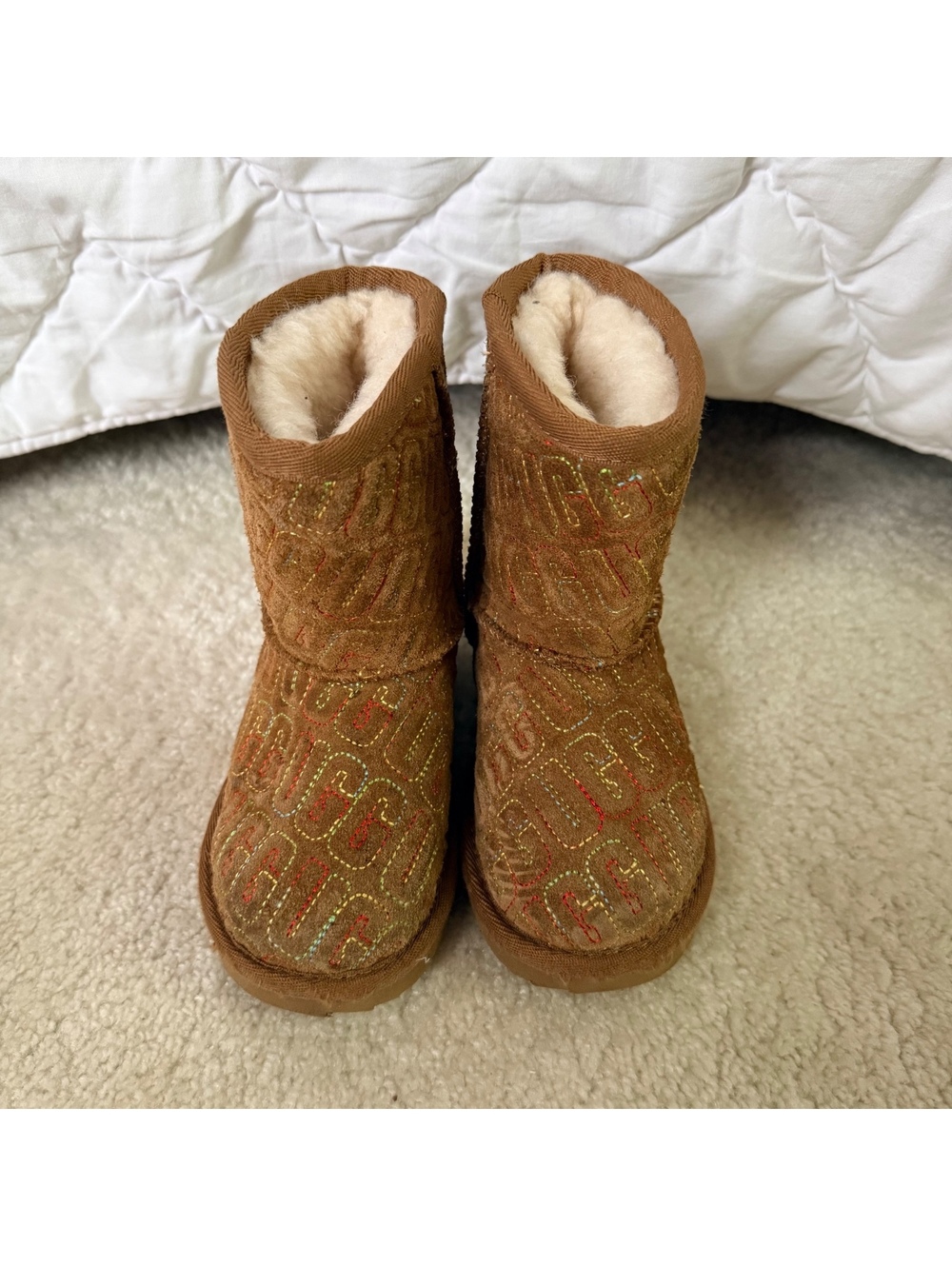 NEW UGG Kids' Classic II Graphic Stitch Toddler Boots Sz 7